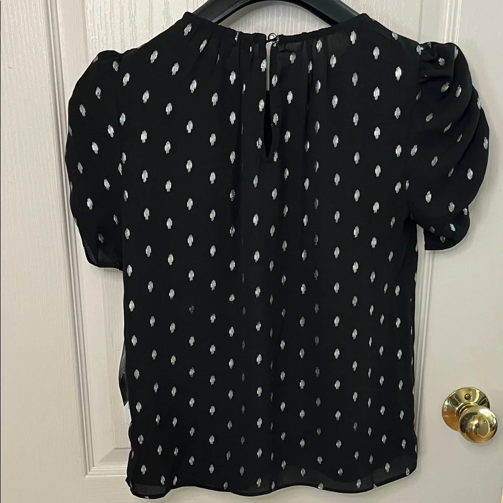 28th and Park Women’s Black and Silver Blouse - Picture 4 of 6